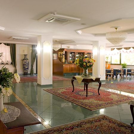 Valdenza Hotel Campegine Екстер'єр фото