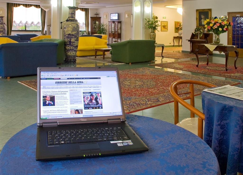 Valdenza Hotel Campegine Екстер'єр фото